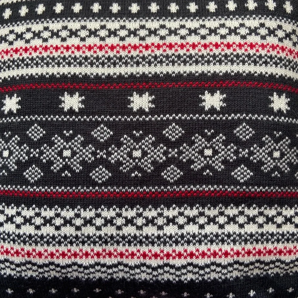 Brooks Brothers Fair Isle Sweater Knit Accent Pillow Covers Set of Two - Picture 12 of 16